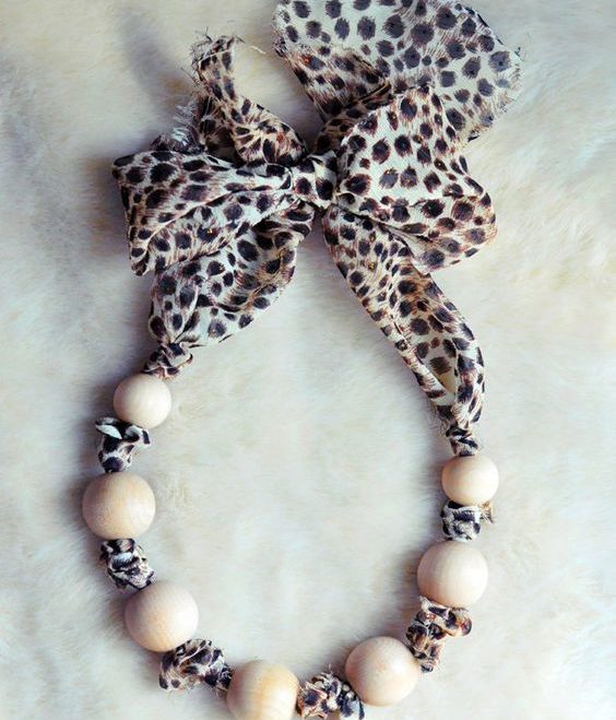 collier en tissus et perle